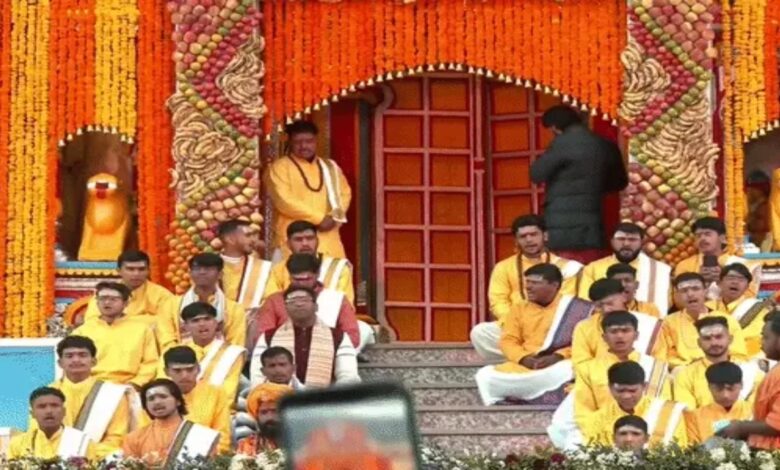149 दिन बाद खुले बद्रीनाथ धाम के कपाट: CM और शंकराचार्य ने किए दर्शन, अनुकूल मौसम के संकेत