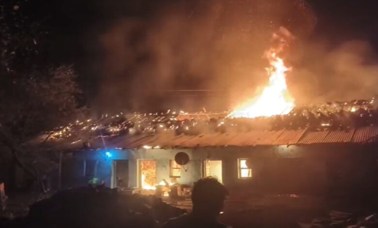 Massive Fire: Flames Erupting from a Locked House Engulf 9 Homes; Losses Amount to Lakhs