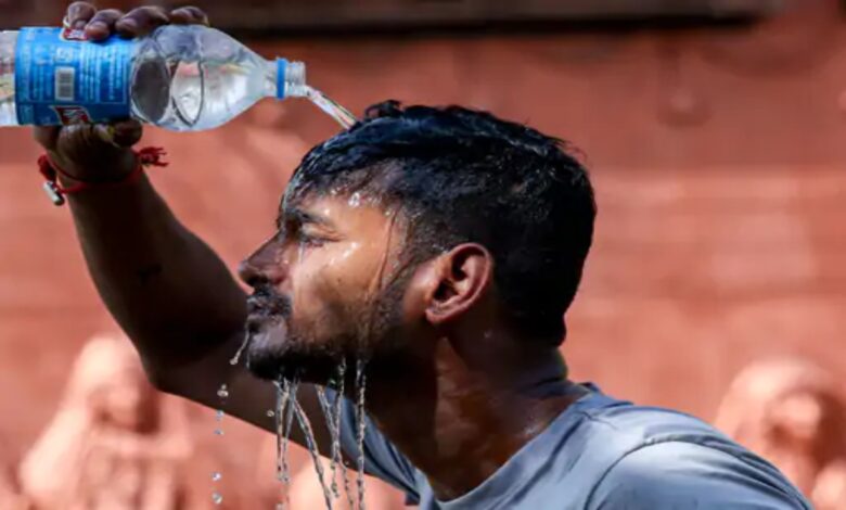 गर्मी का कहर: यूपी के बांदा में 47.4°C पारा, 10 राज्यों में हीटवेव अलर्ट; लोगों को घर में रहने की सलाह