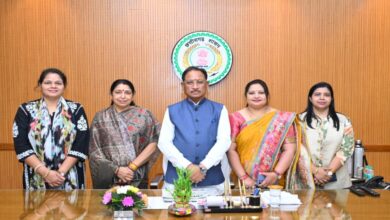 Women's Delegation Meets Chief Minister; Expresses Gratitude for 'Nari Shakti Vandan'