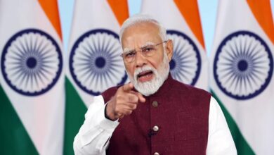 PM के संबोधन पर विवाद: 700 बुद्धिजीवियों ने चुनाव आयोग से की शिकायत