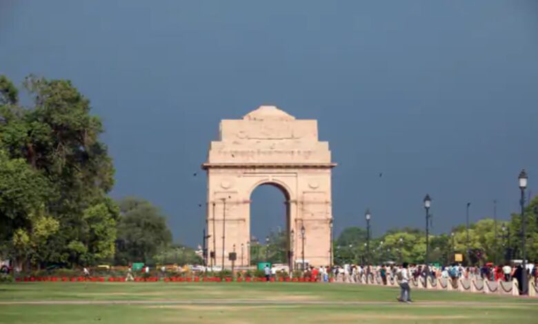 Storms and Rain Wreak Havoc in UP, Bihar, and Karnataka; 32 Dead