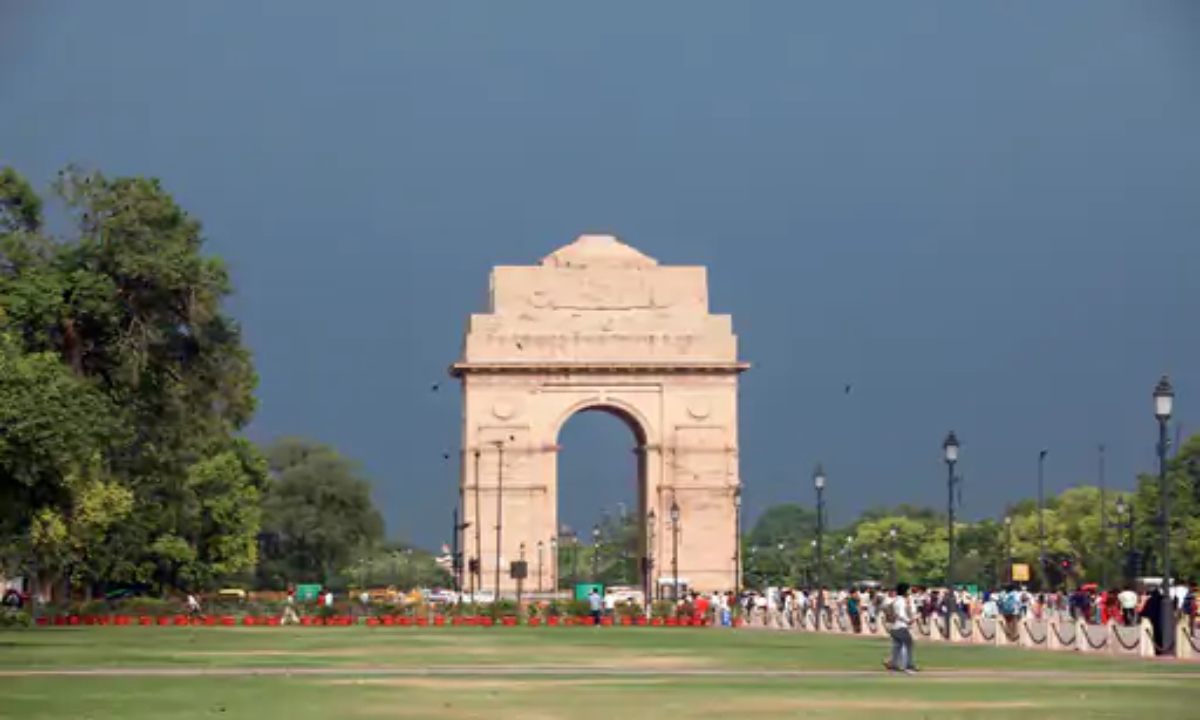 Storms and Rain Wreak Havoc in UP, Bihar, and Karnataka; 32 Dead