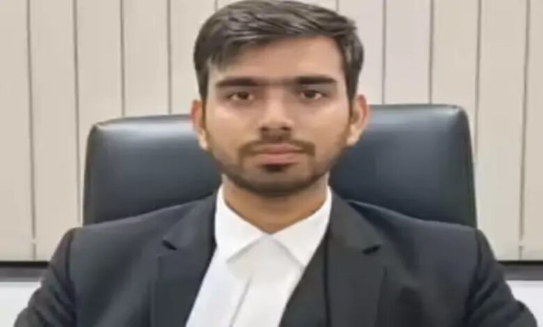 Lower Court Judge Commits Suicide: Hangs Himself Using Wife's Dupatta; Had Told Father—"Life Has Become Difficult"