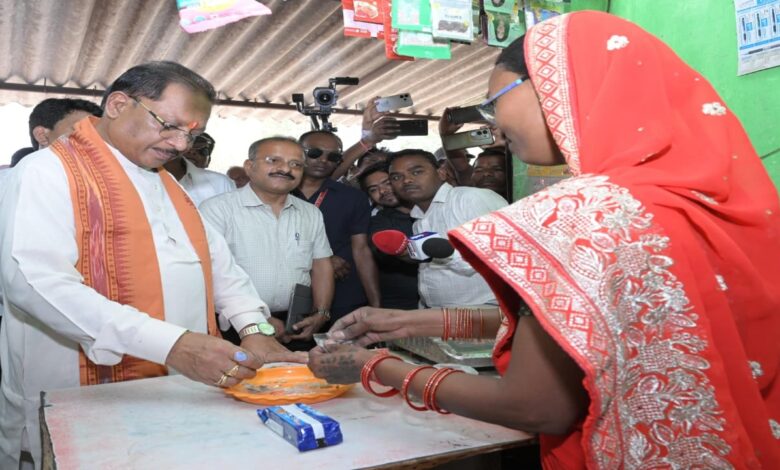 Good Governance Tihar: CM Vishnudeo Sai visits ‘Lakhpati Didi’s’ shop, personally pays for the items.