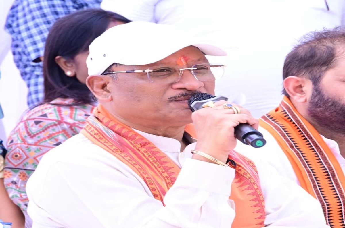 CM Sai's 'Jan Chaupal' at 'Sushasan Tihar': Direct Dialogue with Villagers; Directives Issued for Prompt Resolution of Grievances