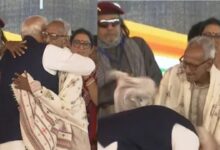 Modi Touches Feet of Elderly Worker at Suvendu's Swearing-in