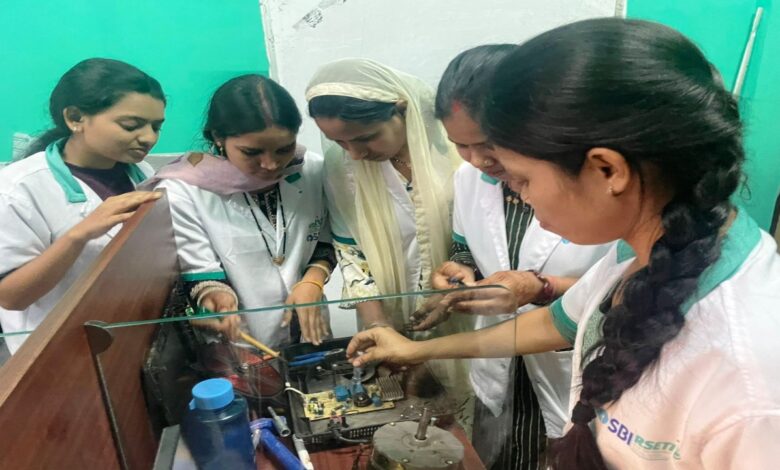 Rural Women Becoming Electricians: Taking Steps Towards Self-Reliance in a Male-Dominated Field