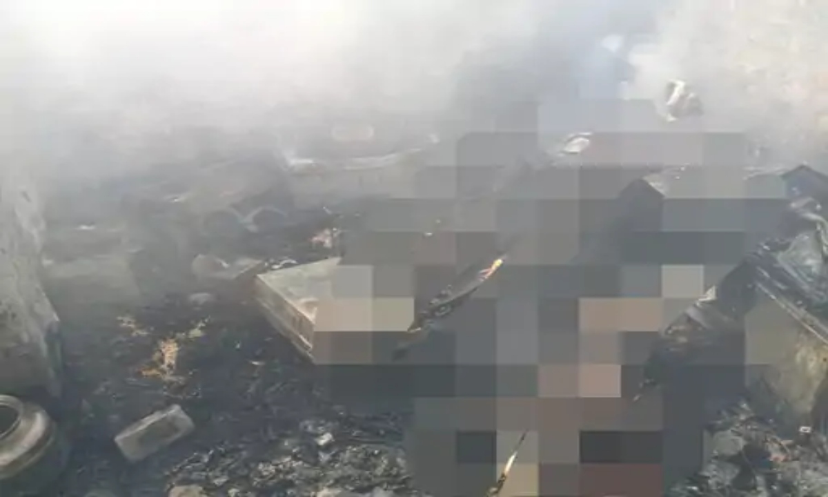 Family wiped out in Kumhari cylinder blast; 4 people, including a one-and-a-half-year-old girl, burned alive.