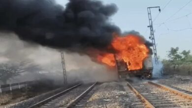 Fire Breaks Out in Two Coaches of Trivandrum Rajdhani; Passengers Evacuated Within 15 Minutes