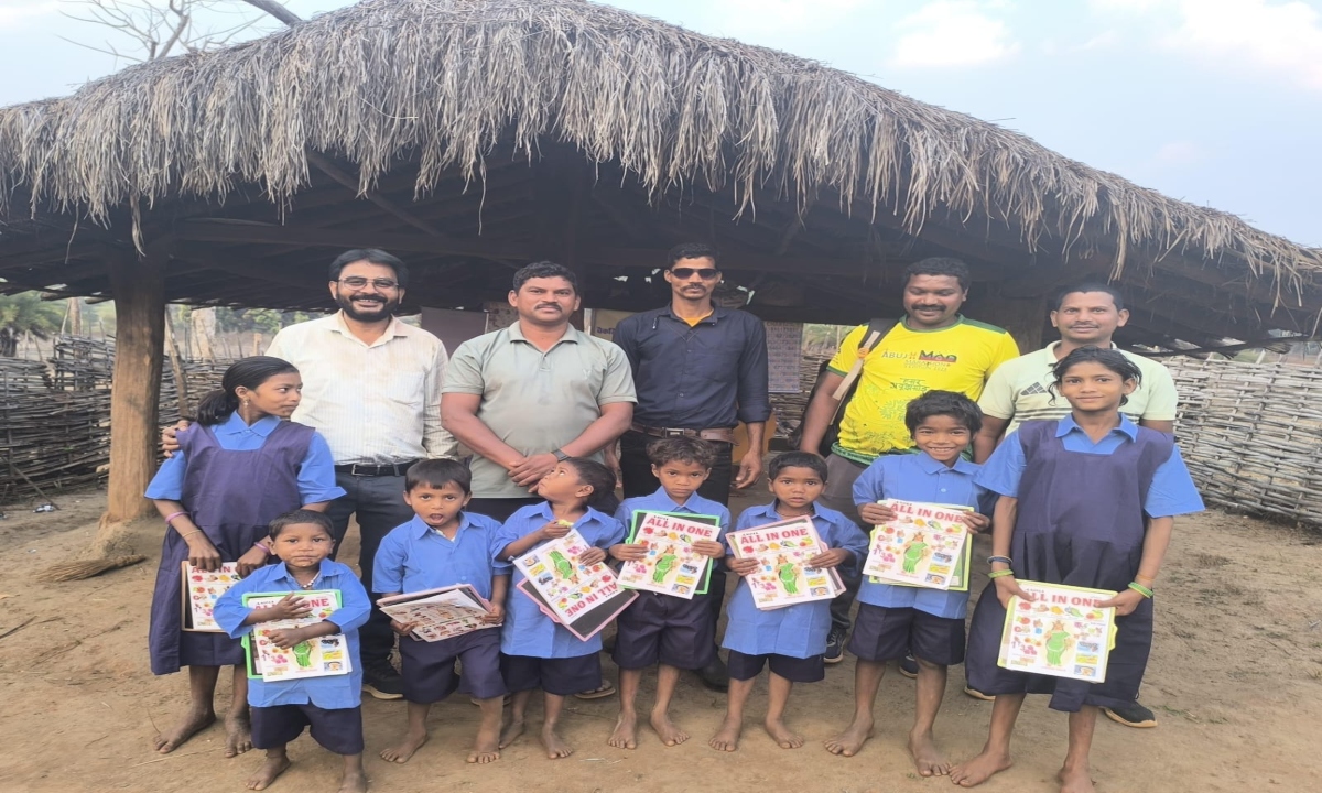 The Light of Education Spreads in Abujhmad: School Opens in Karkabeda Village for the First Time Since Independence