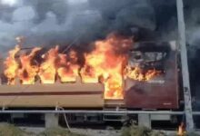Fire breaks out in a train's general coach at Sasaram station; panic ensues among passengers.
