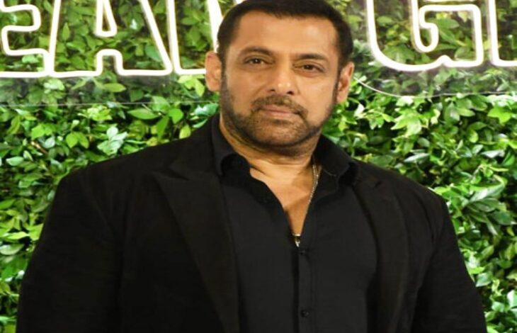 Salman borrowed money to buy a watch worth ₹9 lakh for his father—and Salim Khan scolded him for it.