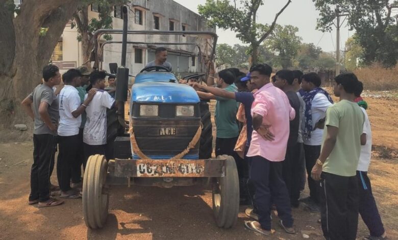 Laying Down Guns, Grabbing the Tractor's Steering Wheel: A New Beginning for Surrendered Naxals in Narayanpur
