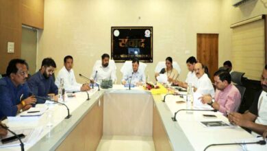 Find Alternative Solutions for Roads Amidst Asphalt Crisis: Minister Lakhanlal Dewangan Directs Officials