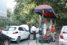Petrol and Diesel Prices Rise for the Second Time in 5 Days: Fuel Becomes 90 Paise Dearer Starting Today; Petrol at ₹98.64 Per Liter in Delhi.