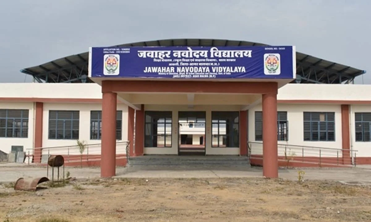 Jawahar Navodaya Vidyalaya Chisda Achieves Spectacular Results: 100% Success in Classes 10 and 12