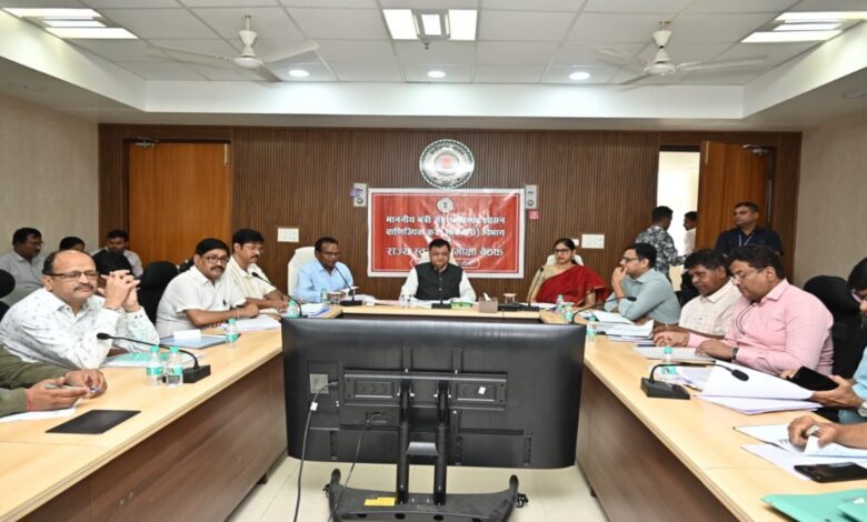Strict Directives Issued Against Illegal Liquor Transport and Sale; Excise Minister Warns Officials