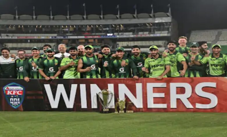 Pakistan defeated Australia to win their third consecutive ODI series.