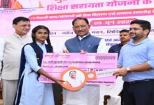 Children of workers script a success story: Chief Minister awards ₹2 lakh each to 22 meritorious students.
