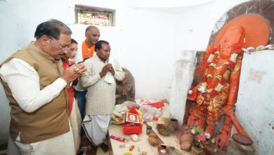 Chief Minister visits the historic Chaturbhuj Vishnu Temple.