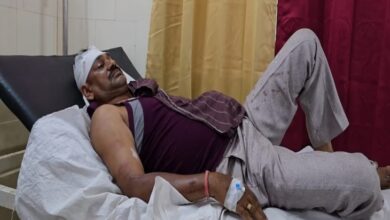 Raipur police team attacked in Kaushambi; one constable critically injured, 5 arrested.