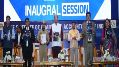Governor speaks at National CA Students' Conference