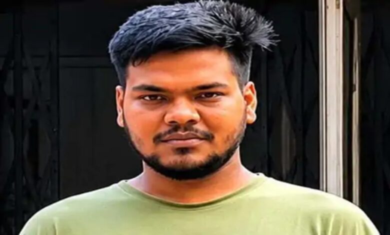 Software engineer arrested for showing match 5 seconds early: Cricket betting network busted
