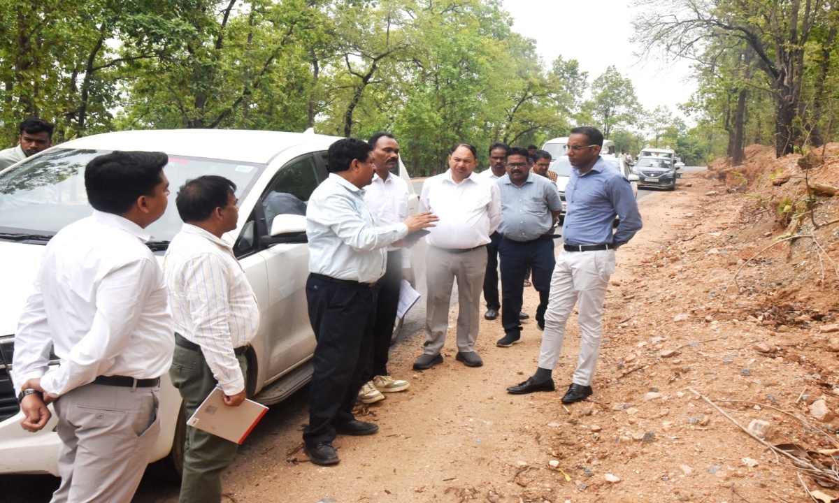 Inspection of ₹510-crore road project: PWD Secretary says no compromise on quality; rectify flaws and rebuild.
