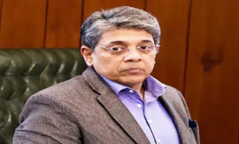 Mahesh Dixit appointed new IB Chief; to assume charge from June 30.