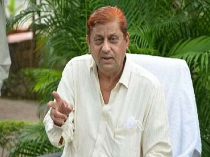 Political row heats up over allotting Chanderi's grazing land to industries.