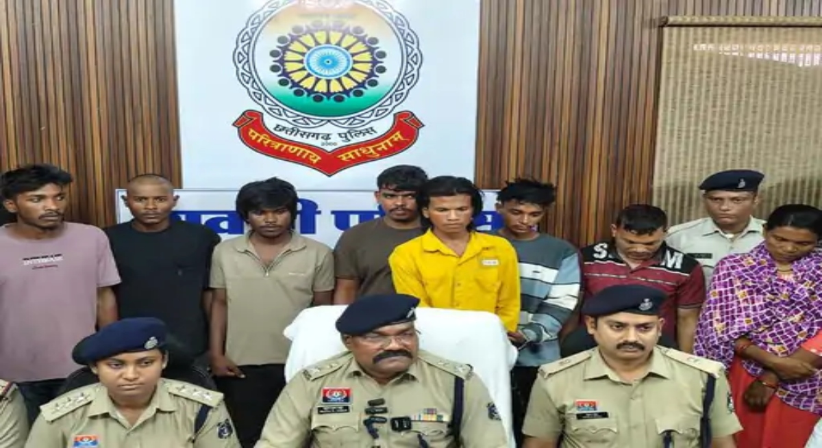 Plot to murder girlfriend after pressure to get married: Contract killing arranged for ₹4 lakh; 9 accused, including a married couple, arrested.