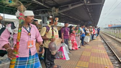164-member delegation leaves for Delhi carrying the message of a changing Bastar; to meet President Murmu.