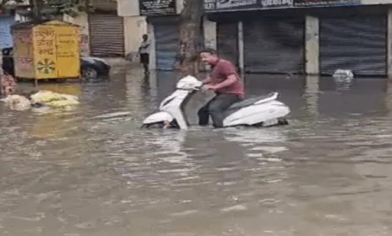 Cloudburst warning for Nashik, Maharashtra; Trimbakeshwar Temple closed; house collapses due to landslide in Ratnagiri.