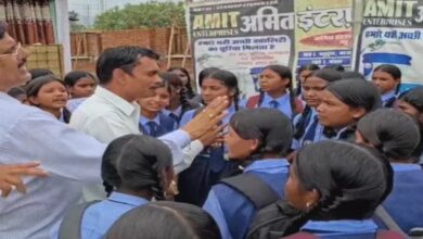 Female students protest against the hostel warden.