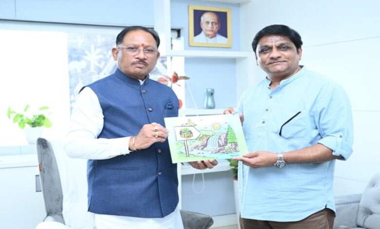 CM साय से मिले कार्टून वॉच के संपादक: 'मुस्कुराता बस्तर' अभियान की जानकारी दी, बच्चों में रचनात्मक सोच बढ़ाने पर दिया जोर
