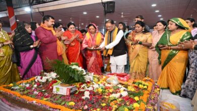 CM Sai performed the Rudrabhishek of Lord Shiva with his family during the month of Shravan.