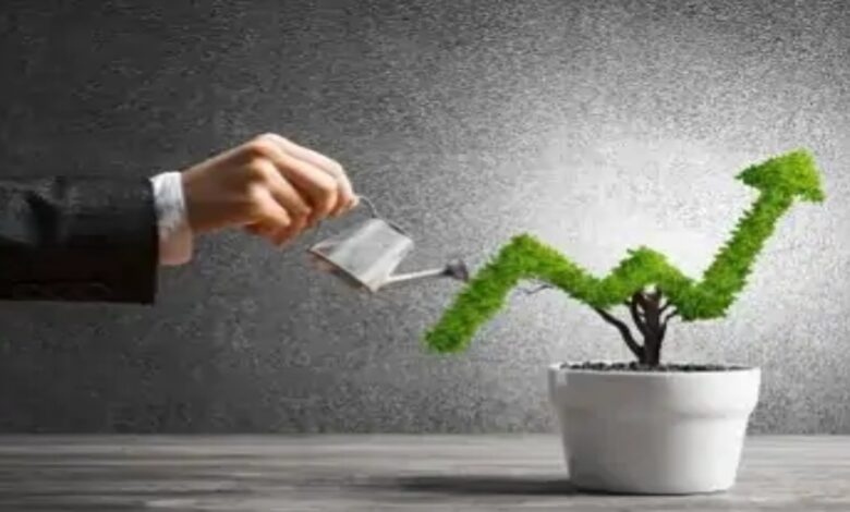 How much of a fund can be built in 15 years by saving ₹10,000 per month?