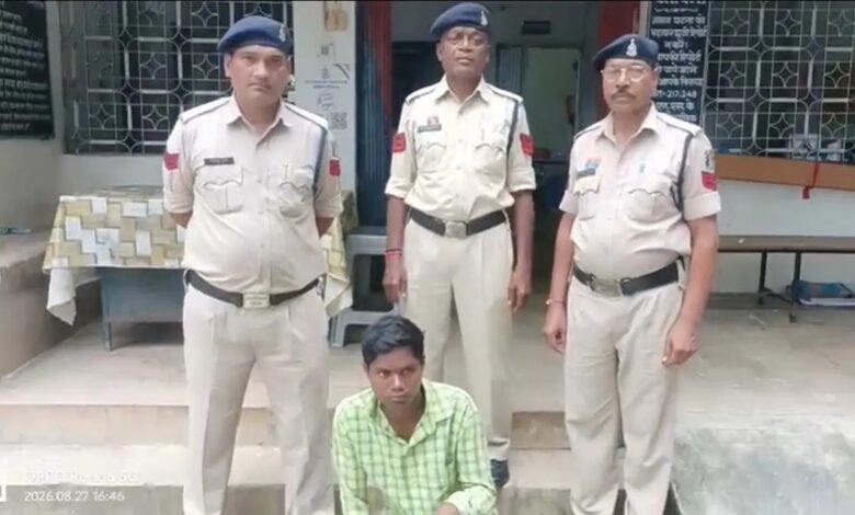 Accused fled to Tamil Nadu after murdering his wife.