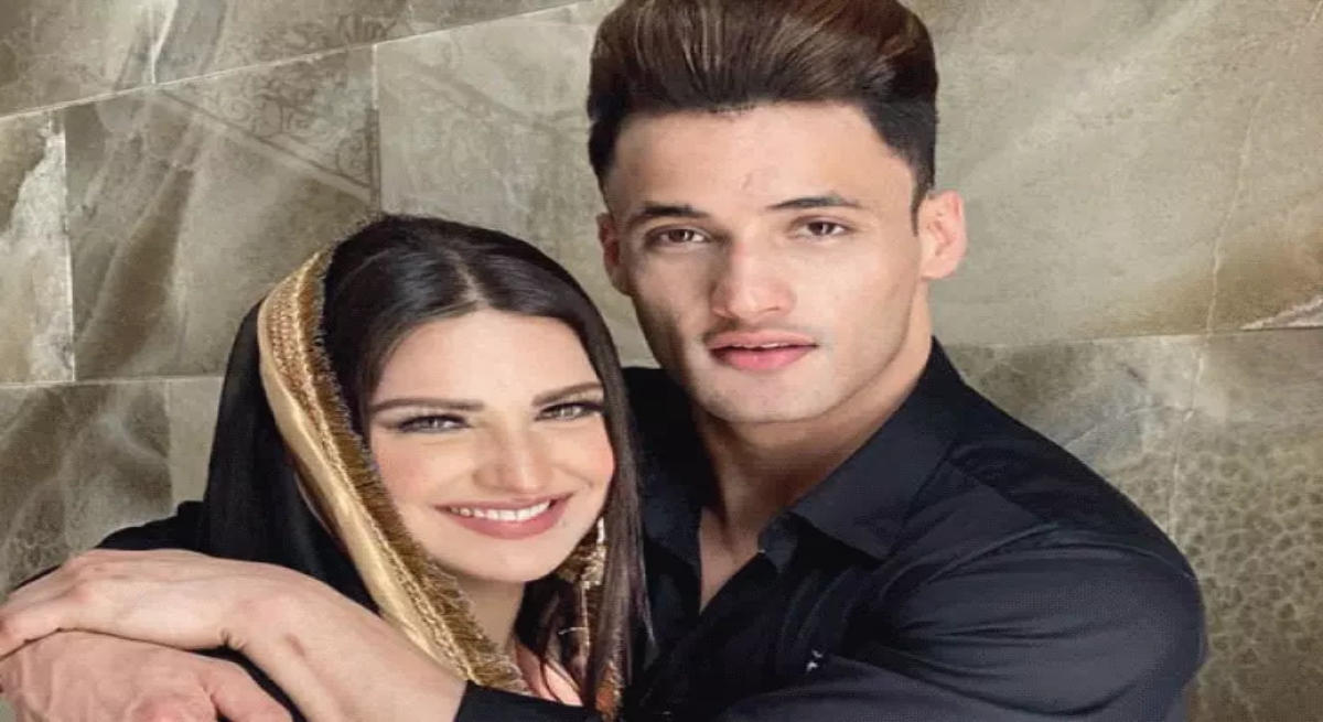 Asim Riaz dismisses claims of Himanshi Khurana converting her religion as false.