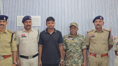 Accused who fled after abandoning INSAS rifle in Jashpur arrested in Mumbai.