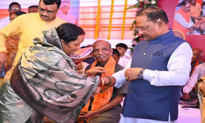Sisters tied Rakhi to Chief Minister Sai; he said, "Maintaining your trust is my responsibility."