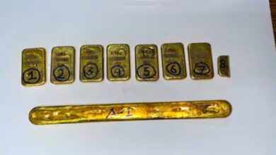 Foreign gold worth ₹2 crore seized on Howrah-Mumbai Duronto Express.