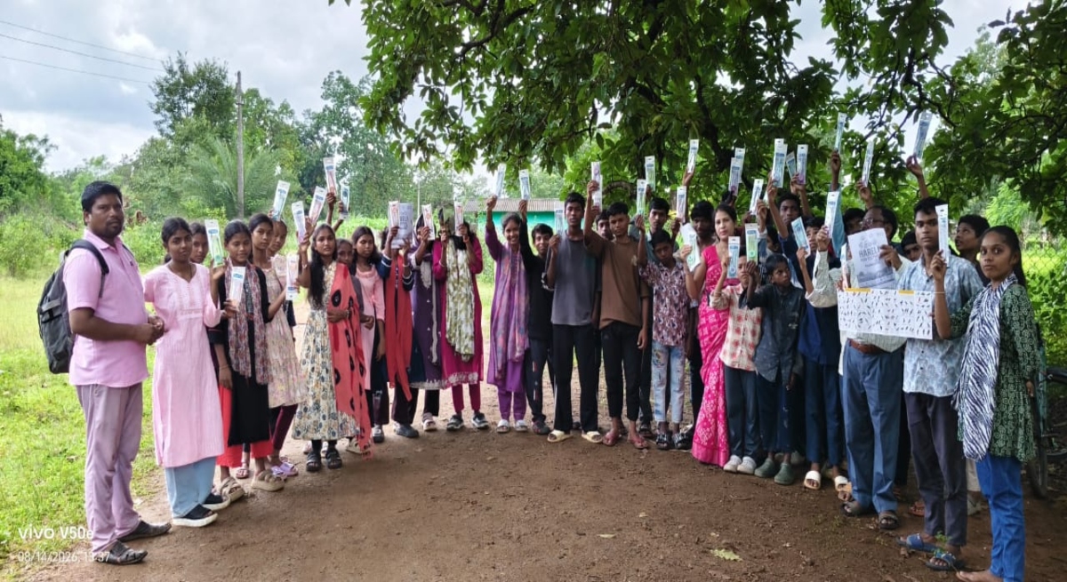 45 bird walks across 33 districts; 211 species recorded.