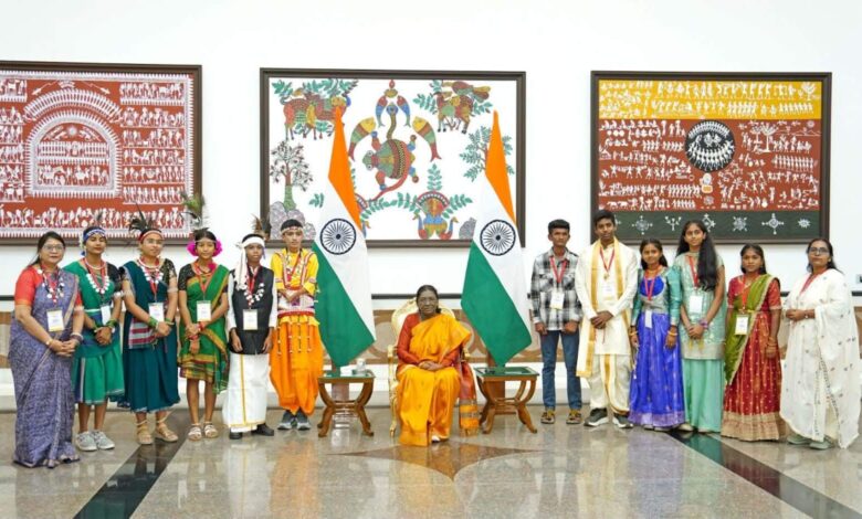 राष्ट्रपति से मिलकर लौटे छत्तीसगढ़ के विद्यार्थी, CM साय से साझा किए यादगार अनुभव; नुकेश को खुद राष्ट्रपति ने बांधी राखी