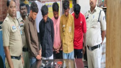Five accused arrested in Raipur before they could rob a jewelry shop.