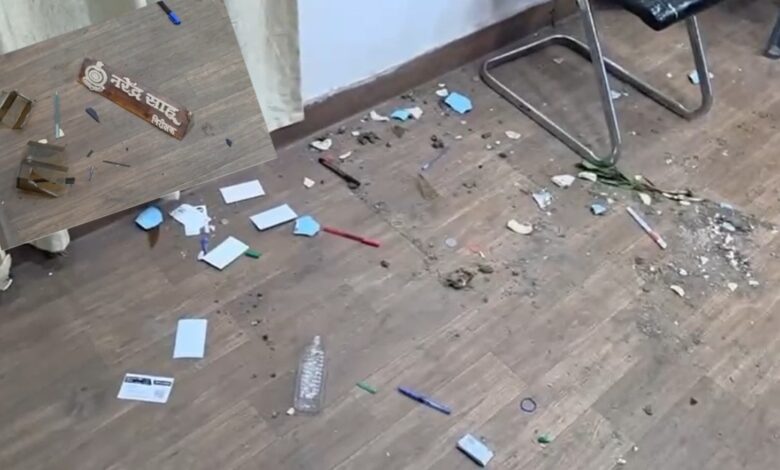 BJYM leader creates a ruckus at Raipur police station; case registered for vandalism.