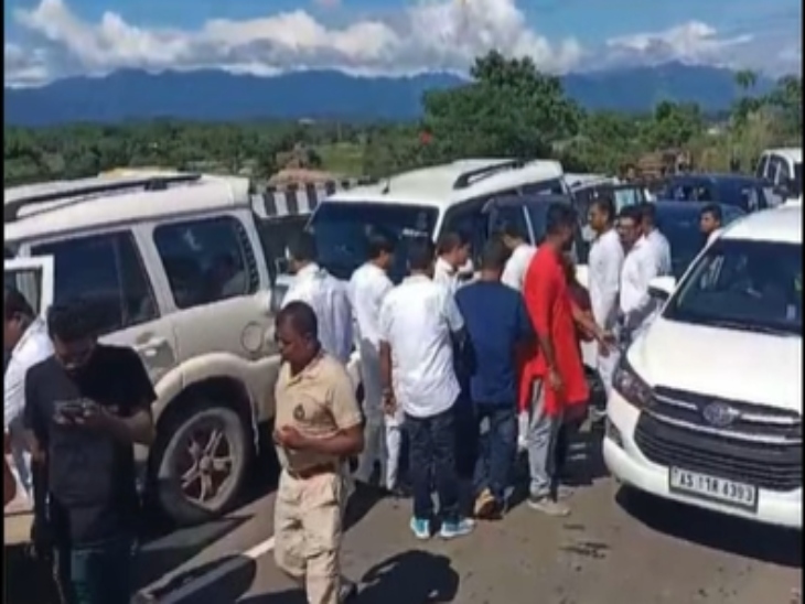 Bhupesh Baghel's convoy attacked in Assam; stones and bottles thrown.