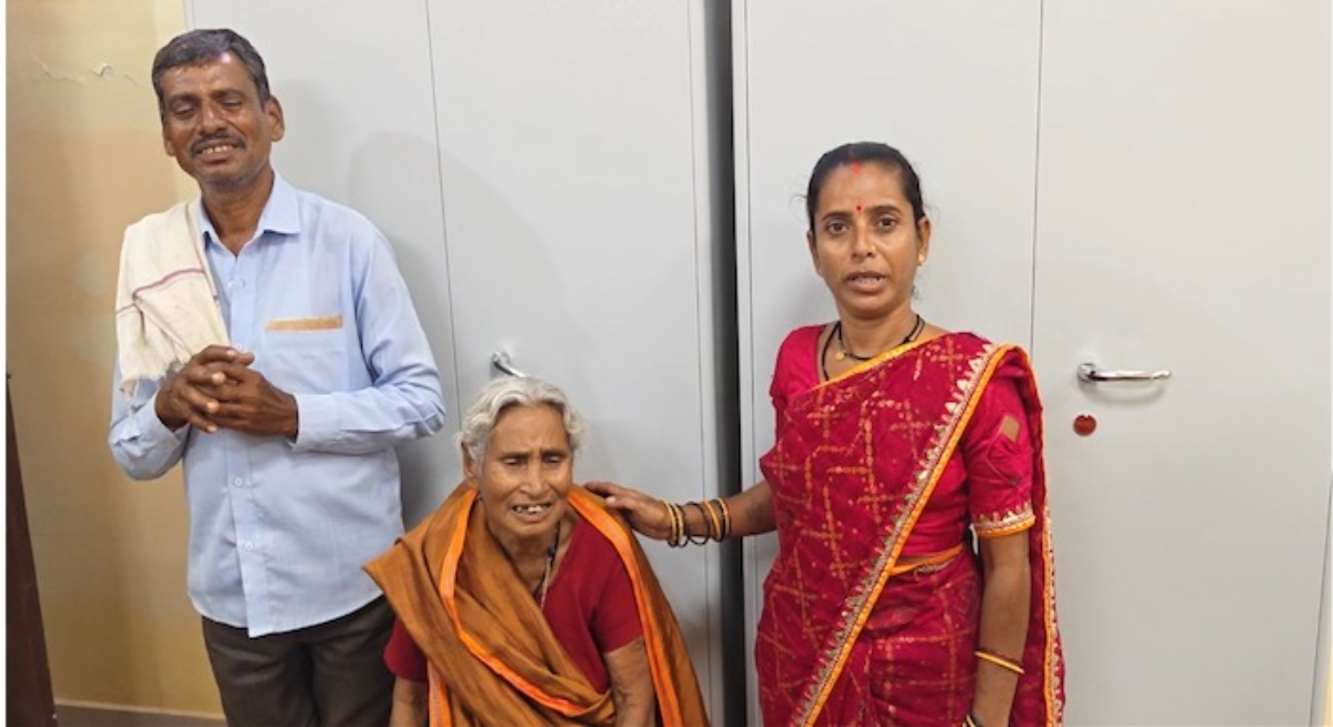 81-year-old Sonkunwar easily executed a land gift deed in her son's name, saving over ₹6,600.