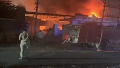 Massive fire at Mercedes workshop; 8 cars gutted.